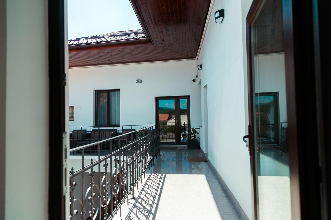 Elegant House Fagaras Exterior foto